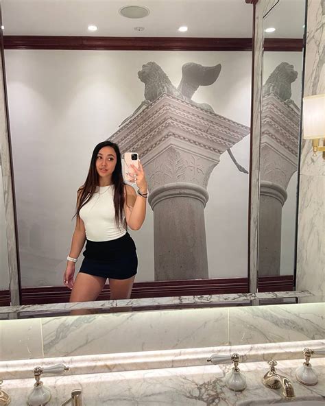 Natty Christofi🦋 | Sleepy 🤍 #onlyfans #onlyfansgirls #onlyfansmodel #