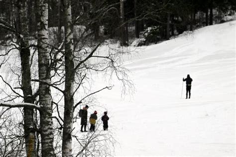 Viikko Alkaa Suomessa Tuulisena Ja Tavanomaista L Mpim Mp N Ollaan