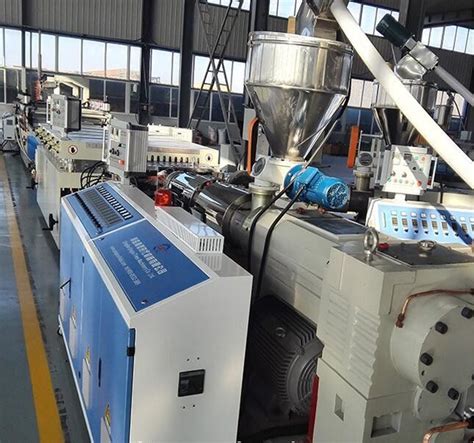 Wood Plastic Composite Extrusion Line With Twin Screw Extruder WPC