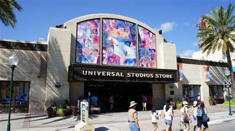 Shopping and Merchandise at Universal Orlando - Complete, Up-to-Date Guide | Orlando Informer