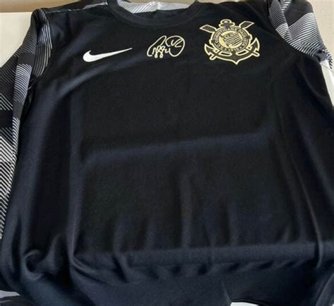 Corinthians Lan Ar Camisas Comemorativas Para C Ssio Drag Es Nas