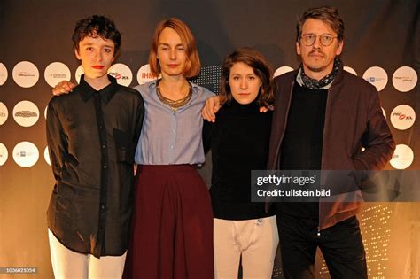 Schnipo Schranke Die Deutsche Band Bei Einem Auftritt Beim Hans