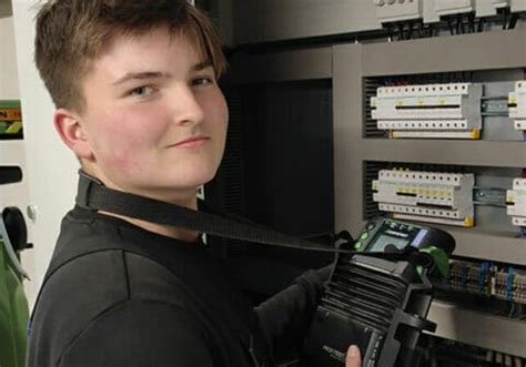 Ausbildung Zum Elektroniker F R Betriebstechnik M W D