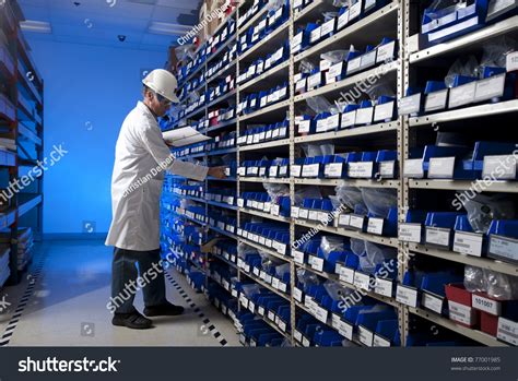 736 Stockroom Worker Stock Photos, Images & Photography | Shutterstock