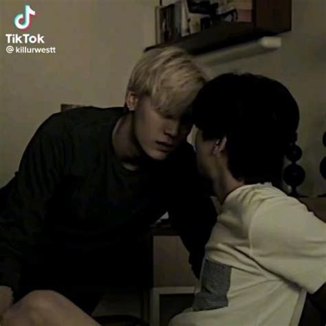 Pin by on 𝐥𝐚𝐤𝐨𝐫𝐧𝐬 in 2024 Cute gay couples Gmmtv actors Lgbt love