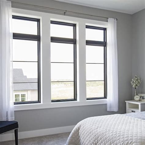 Pella Impervia 235 In X 475 In X 1 Lite Fiberglass Replacement Black Casement Window In The