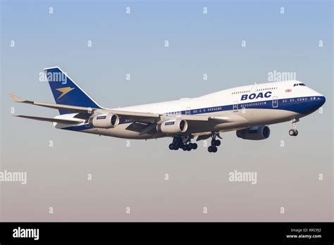 Einen British Airways Boeing In Boac Retro Livery Am Flughafen