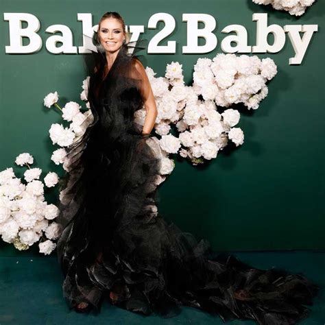 Heidi Klum Impacta Sobre La Alfombra Roja Con Un Vestido Impresionante