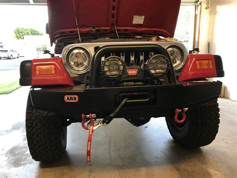 Arb 3450150 Quadratec Edition Front Stubby Bull Bar Bumper For 87 06 Jeep Wrangler Yj Tj