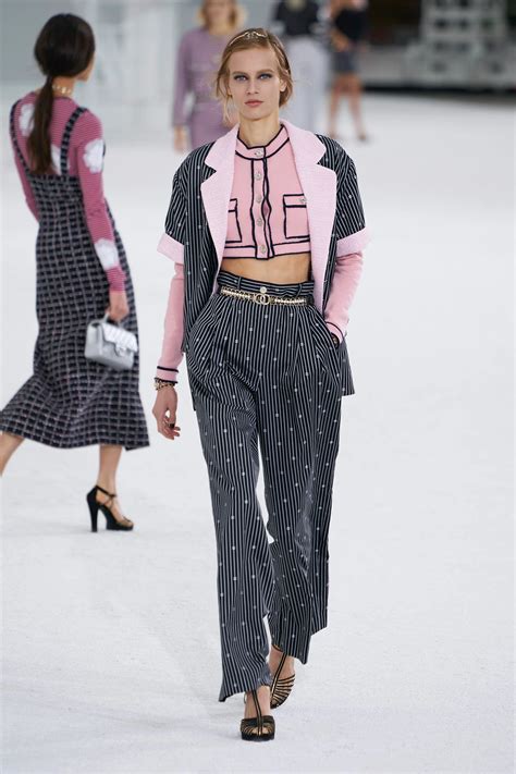 Chanel Spring 2021 Ready To Wear Collection Cool Chic Style Fashion