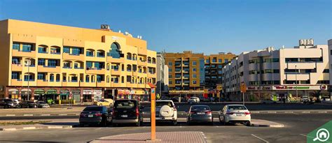 Pros And Cons Of Living In Deira Souks Malls And More Mybayut