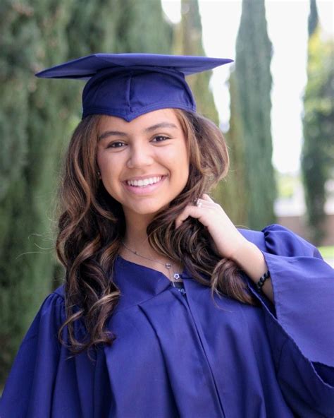 79 Ideas How To Wear A Graduation Cap With Big Hair For Long Hair