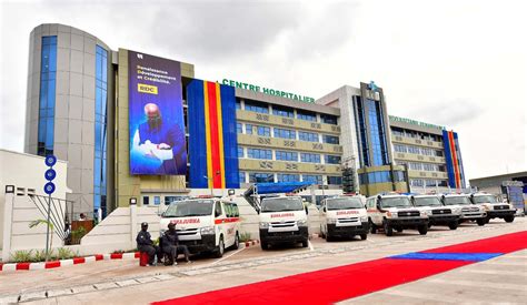 Kinshasa Tshisekedi inaugure le nouveau bâtiment du centre