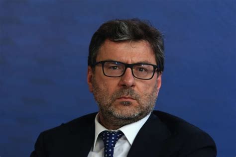 Il Ministro Giorgetti Dice Che Alla Juventus Non Vanno Tolti I Punti