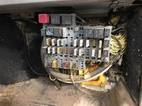 Diagrama Del Sistema Electrico De Un Freightliner Fld Freigh