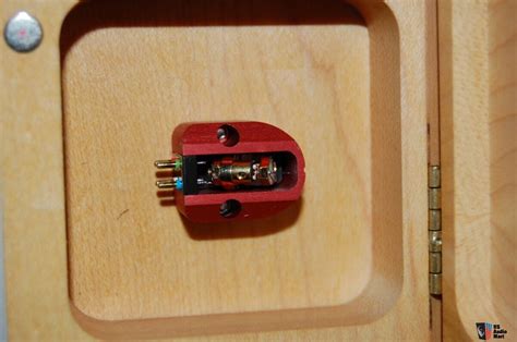 Charisma Audio Mc 1 Alpha Low Output Moving Coil Cartridge Photo