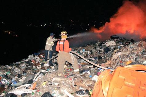 Incendio en relleno sanitario de Cerro Patacón controlado en un 70