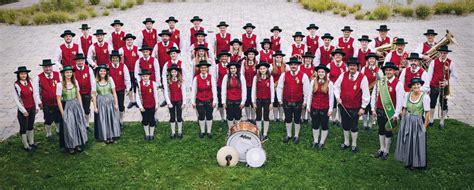 Aktive Mitglieder Musikkapelle Der Roto Frank Und Der Marktgemeinde