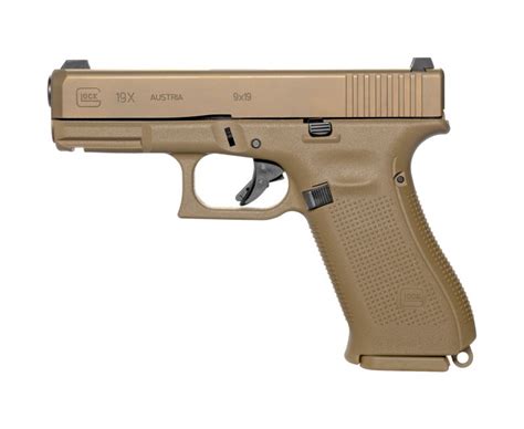 Glock 19x Gen 5 Flat Dark Earth 9mm 402 Barrel 19 Rounds Streamlight