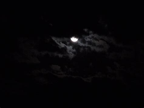 200 Dark Night Wallpapers