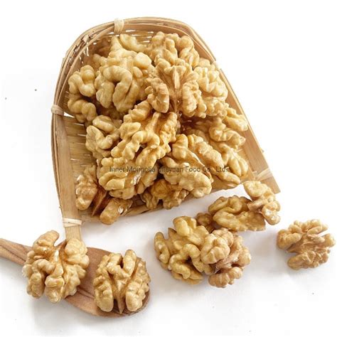 Walnut Kernels From Xinjiang Processing Factory Type China Light