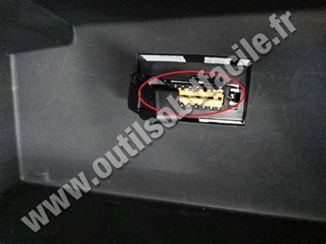 Prise OBD2 Dans Les Dacia Sandero 2012 Outils OBD Facile