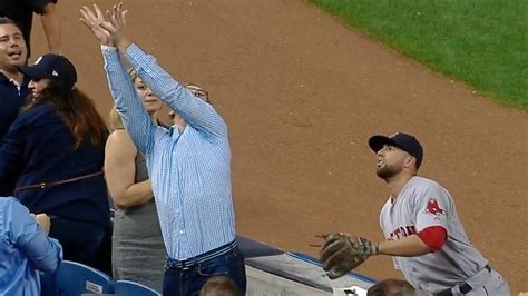 Video Uncoordinated Mlb Fans Misses Three Catches In One Game Ny