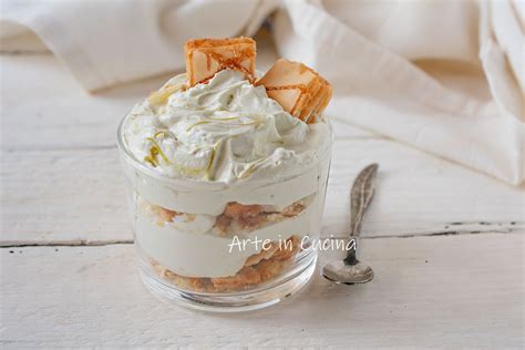 TIRAMISù DI SFOGLIATINE AL PISTACCHIO dolce al cucchiaio