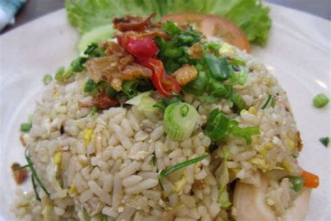 nasi goreng kerabu kuali