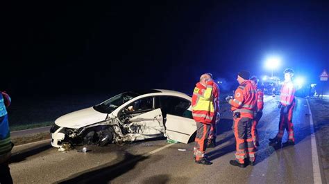 Heftiger Unfall Bei Steinheim An Der Murr Frau Bei Zusammensto Zweier