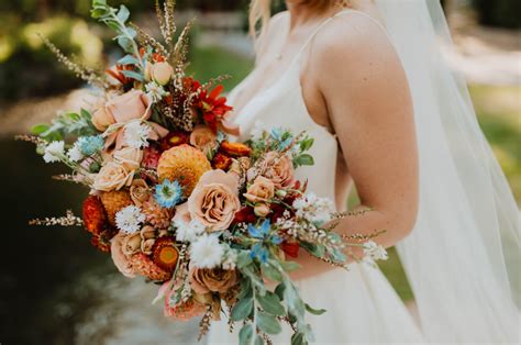 Por Qu Las Novias Llevan Un Ramo De Flores Todo Sobre El Significado