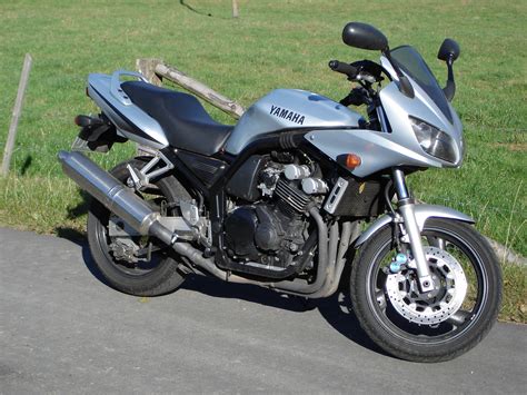 2002 Yamaha Fzs 600 Fazer Motozombdrivecom