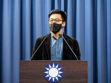 綠營咬張善政報告涉抄襲 藍轟失智列車繼續撞牆 中廣新聞網 Line Today