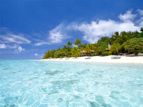 Cook Islands Travel Guide, Accommodation & Resorts