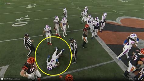 Terror En La NFL Resucitan A Jugador De Los Bills En Plena Cancha Tras