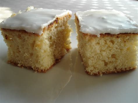 Baking in the Brewery: Lemon tray bake