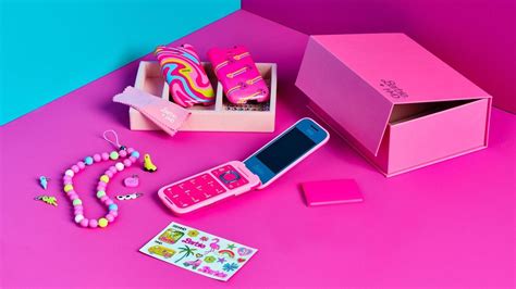 Come on Barbie, let's go party! The Barbie Flip Phone is finally here ...