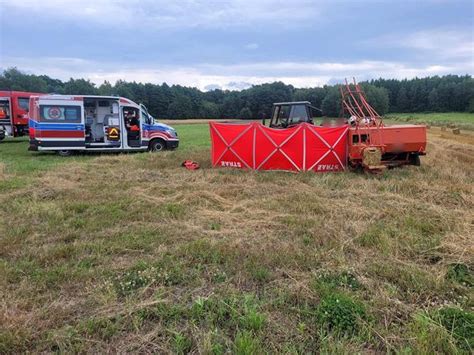 Tragedia Pod Tarnowem Nie Yje Letni M Czyzna Przygnieciony Przez