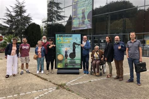 Pontivy Tom Villa Lola Dubini Et Alan Stivell Pour Animer La