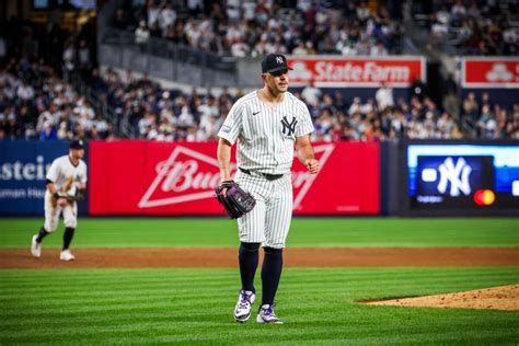 Carlos Rodon Buries Ghosts Of Turbulent Flaunts Ace Stuff