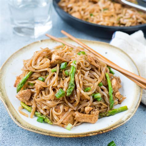 Chicken Asparagus Stir Fry Rice Noodles Easy Peasy Meals