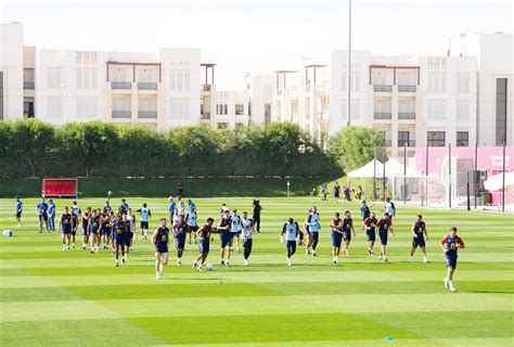 【w杯】スペインmfコケ警戒は久保建英「クボだよ。私たちみんなが知っていると思う」 カタール2022写真ニュース 日刊スポーツ