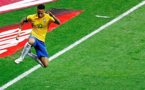 Brazil vs Argentina highlights: Neymar and Coutinho shine as Messi and ...