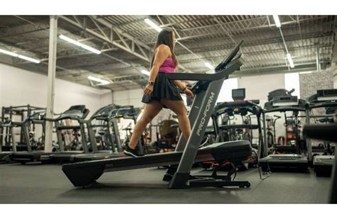 How To Use A Treadmill A Beginners Guide To Running On A Machine