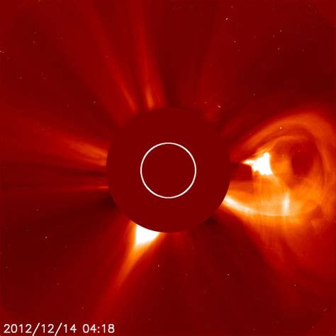 Tormenta geomagnética solar anuncia auroras en Canadá y Alaska Fuego