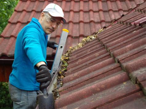 The Dangers Of Cleaning Your Gutters