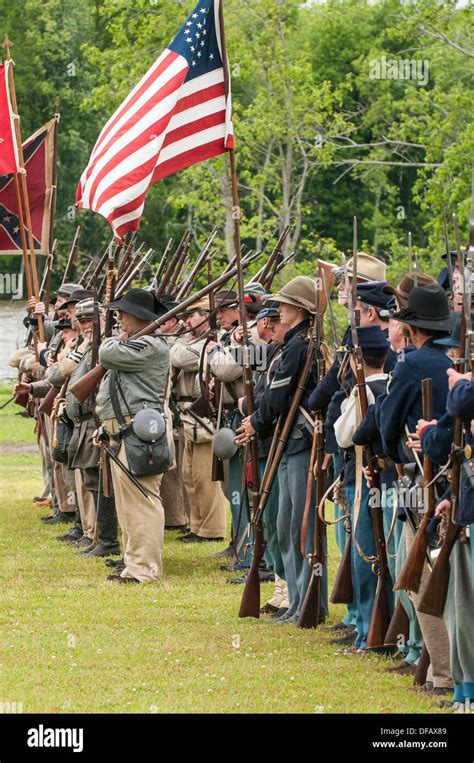 Confederate Soldiers Civil War Stock Photos & Confederate Soldiers ...