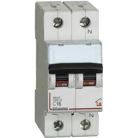 Interruttore Automatico Magnetotermico 1P N 16A 4 5KA BTicino FC881C16