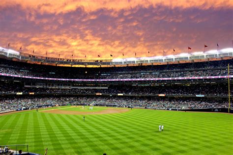 Old Yankee Stadium Wallpaper - WallpaperSafari