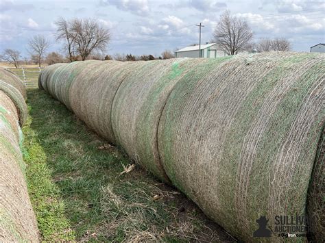 Large Round Bales Of Mixed Grass Hay Bid Per Unit Bigiron Auctions